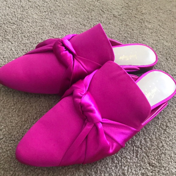 Shoes - Picture 1 of 2
